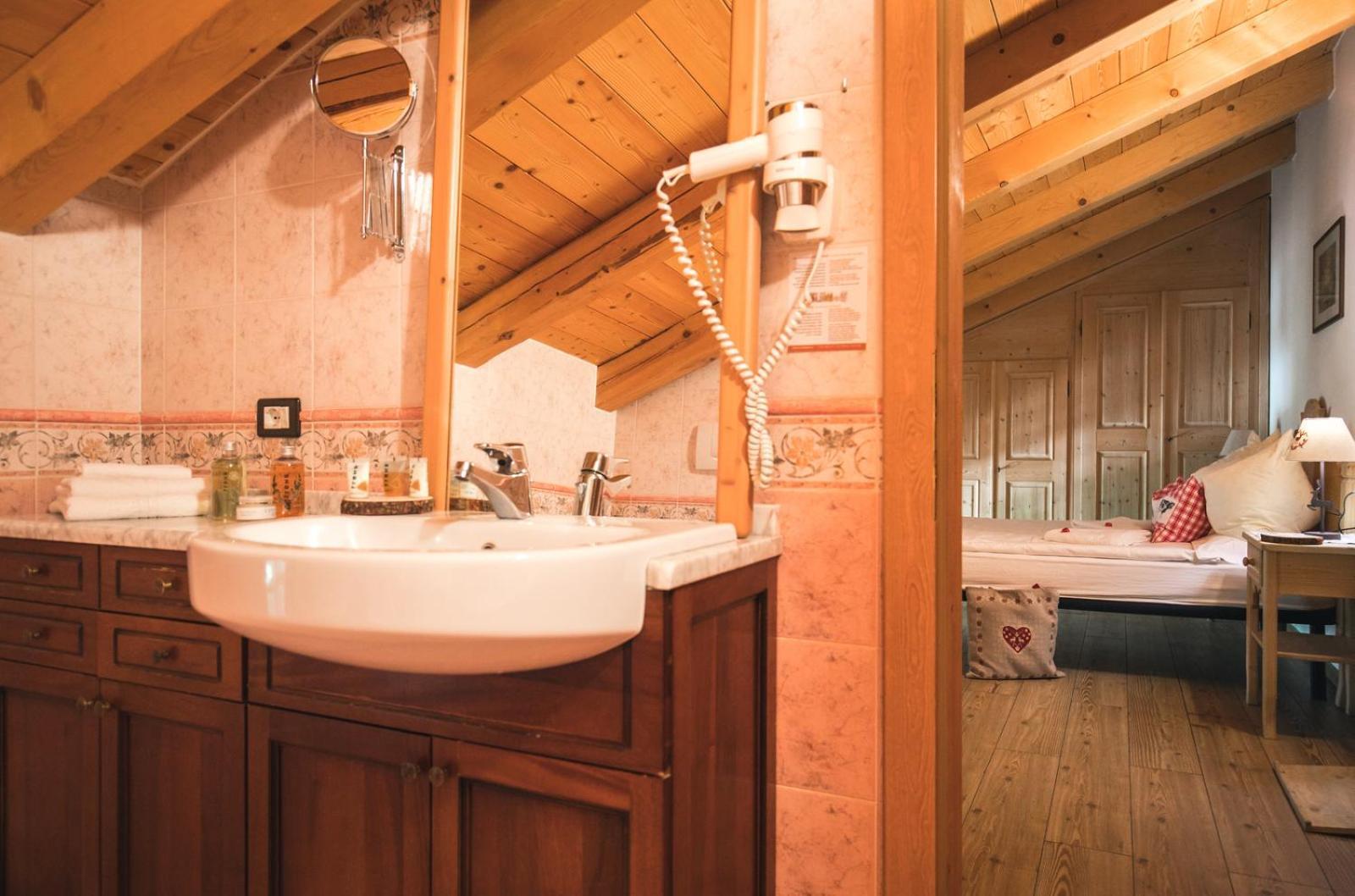 Chalet Alpenrose Bio Wellness Naturhotel Cogolo Εξωτερικό φωτογραφία